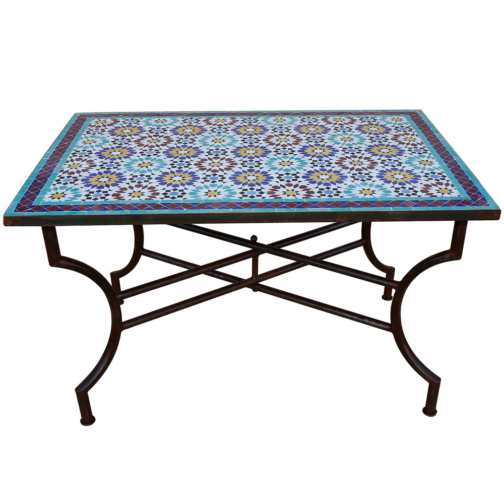 Mesa de jantar retangular com tampo em mosaico para quatro a seis pessoas – ideal para uso no exterior e no interior