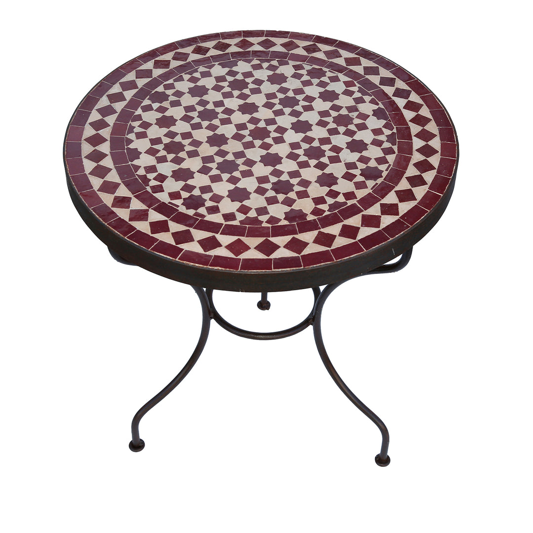Mesa auxiliar redonda com 45 cm de diâmetro, estrutura em ferro forjado com acabamento em verniz transparente, 50 cm de altura
