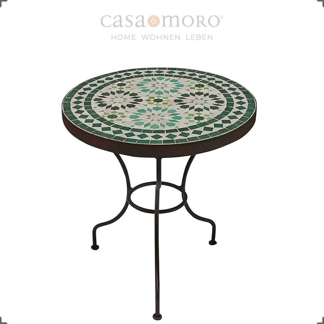 Mesa de apoio redonda com estrutura em ferro forjado com acabamento em verniz transparente – versátil