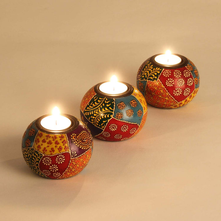 Conjunto de 3 castiçais para velas de chá pintados à mão Anila