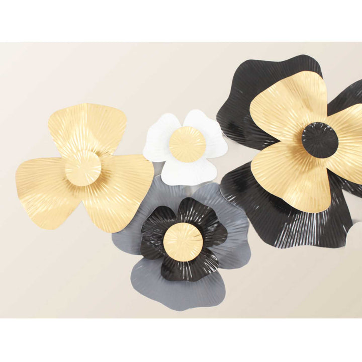 Decoração de parede em metal 3D com motivo floral - 97 cm