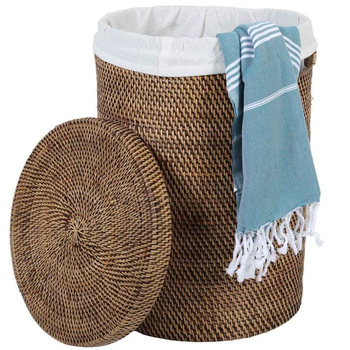 Cesto de roupa suja em rattan Cleo Castanho