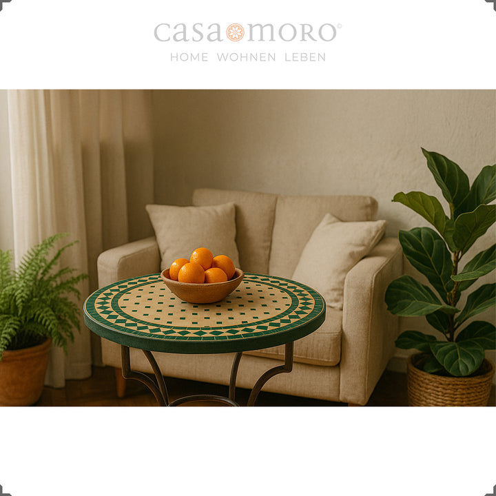 Mesa verde em zellige para terraço, cozinha ou jardim de inverno – de estilo mediterrânico, com inspiração retro, adequada para ambientes urbanos