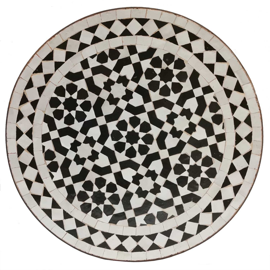 Mesa de jardim pequena redonda de 45 cm com mosaico Zellige preto e branco e estrutura em ferro forjado