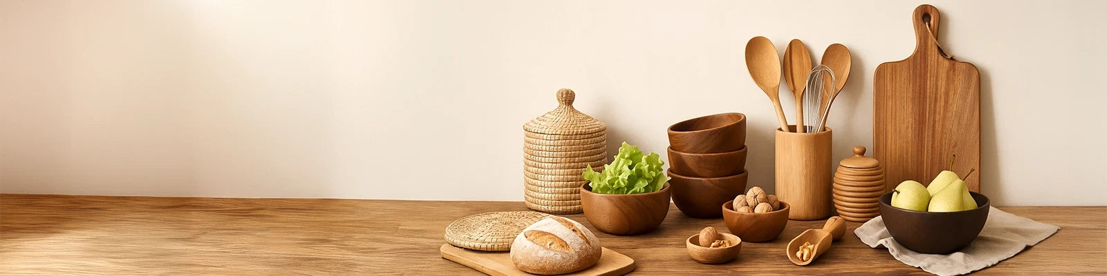 Casa e cozinha – descubra acessórios de cozinha, objetos de madeira e soluções de armazenamento feitas de materiais naturais para uma casa com alma