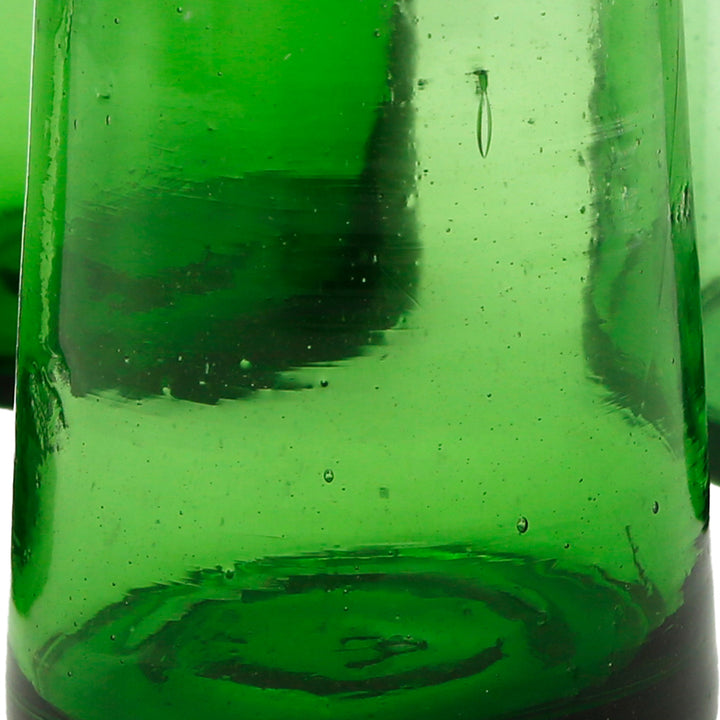 Conjunto de 4 copos verdes para bebidas longas – feitos à mão e com um design marcante