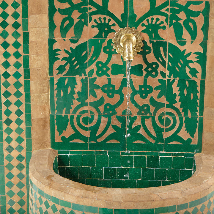 Fonte em mosaico Tawus Verde