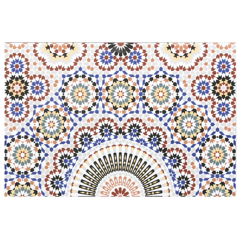Detalhe de uma amostra de azulejo cerâmico de parede, 40 x 25 cm, com design oriental e multicolorido
