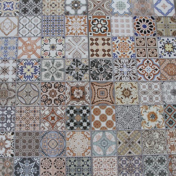 Azulejos em patchwork para paredes e pavimentos